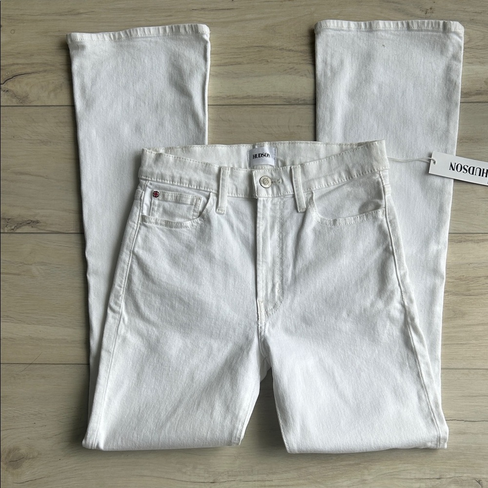 Hudson 27 NWT Crisp White Blair